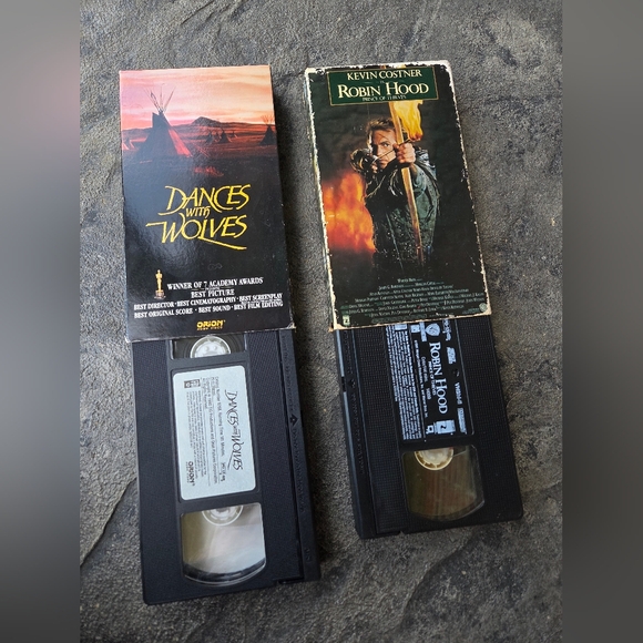 Kevin Costner Classic Movie VHS Set- Dances with Wolves and Robin Hood VHS Tapes - Picture 4 of 4
